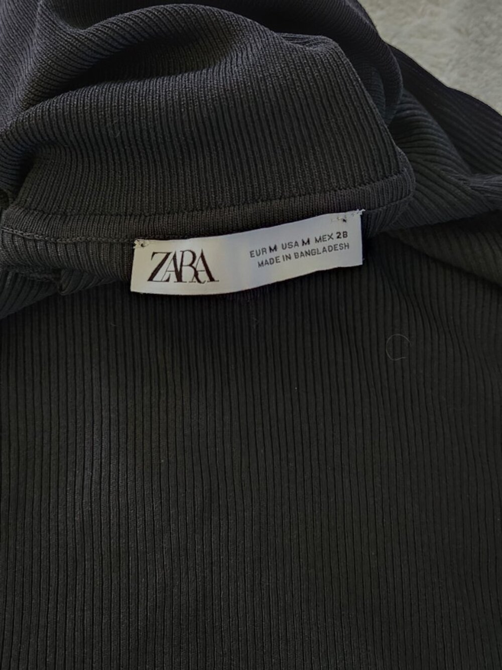 Women's Zara Black Knit Turtle Neck - Medium - Picture 2 of 3